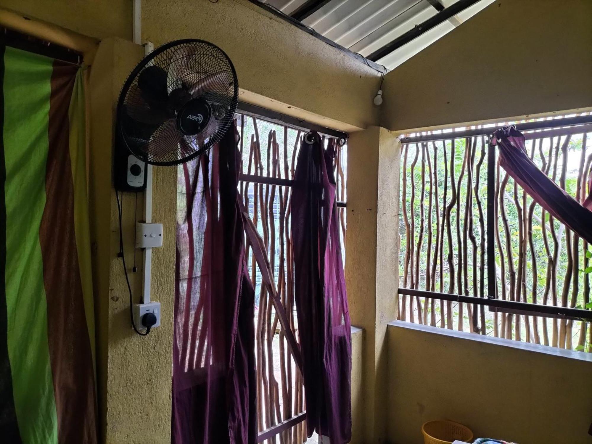 Yala Ying Yang Hostel & Camping Bagian luar foto