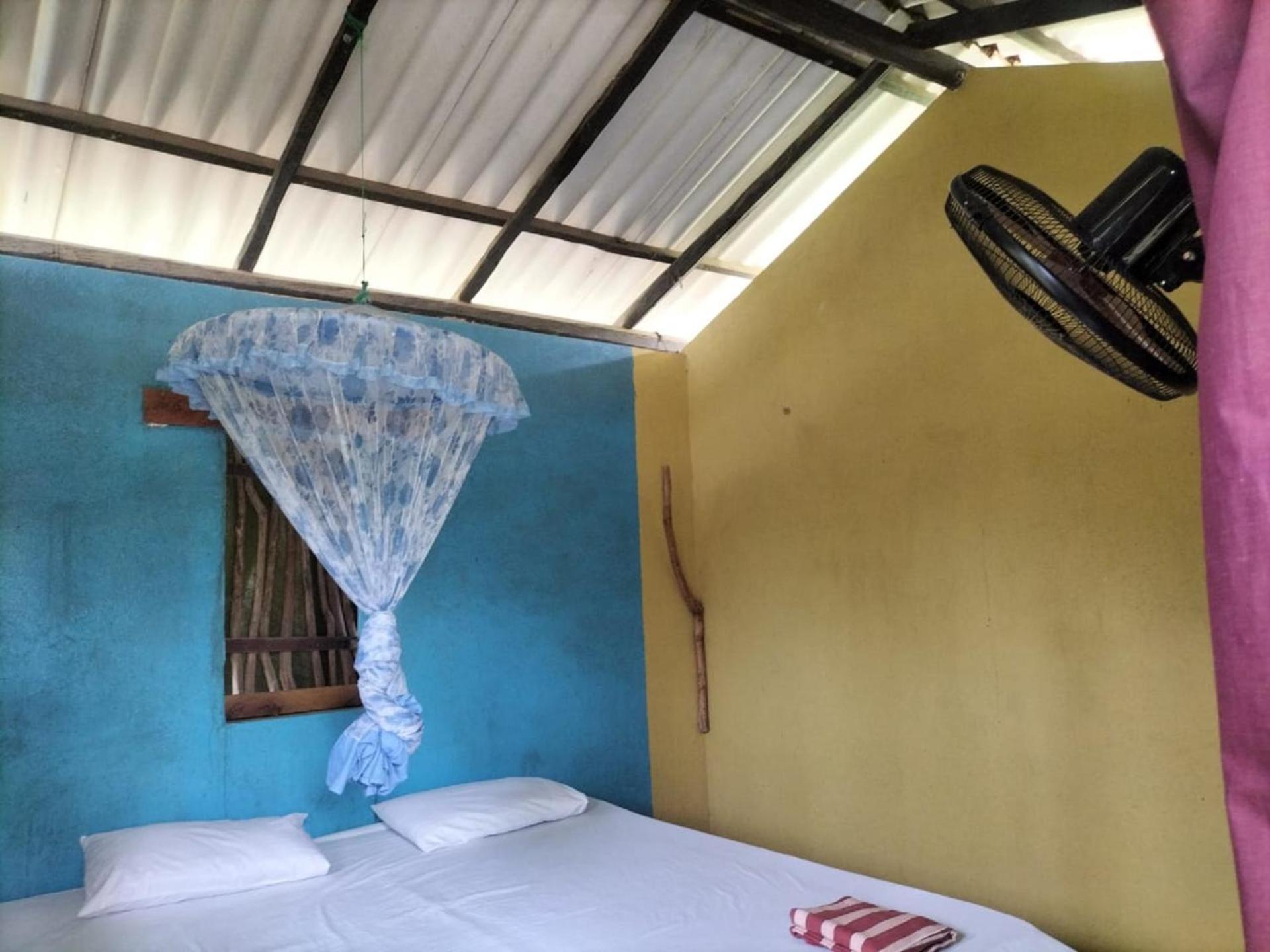 Yala Ying Yang Hostel & Camping Bagian luar foto
